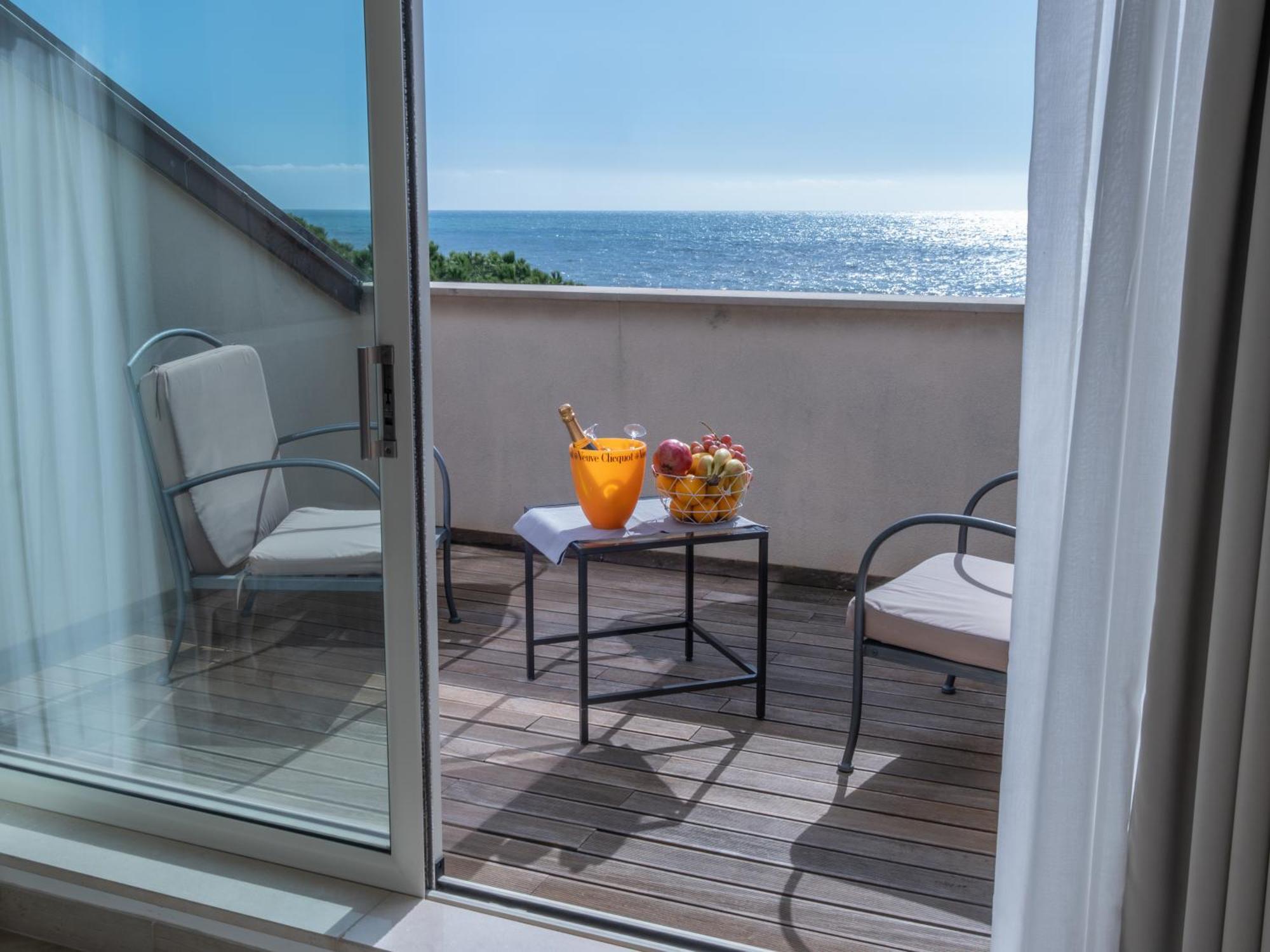 Hotel San Pietro Palace Finale Ligure Exteriér fotografie